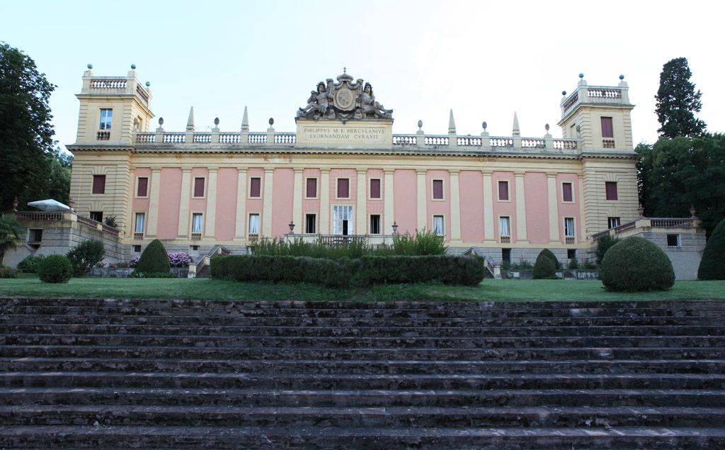 Vista sulla Villa Belpoggio Hercolani, parte delle Ville storiche di Bologna