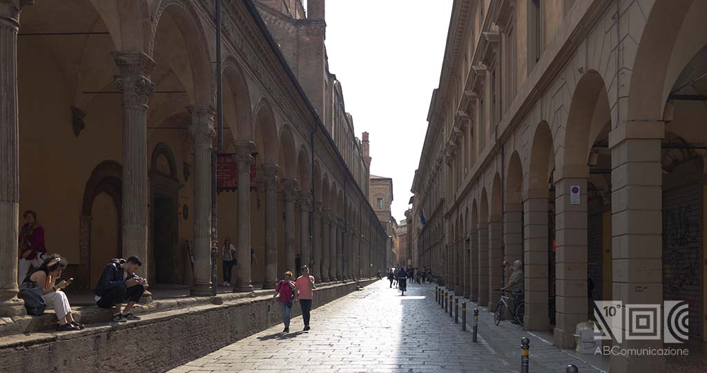 Via Zamboni, Bologna, Bologna centro, Zona Universitaria