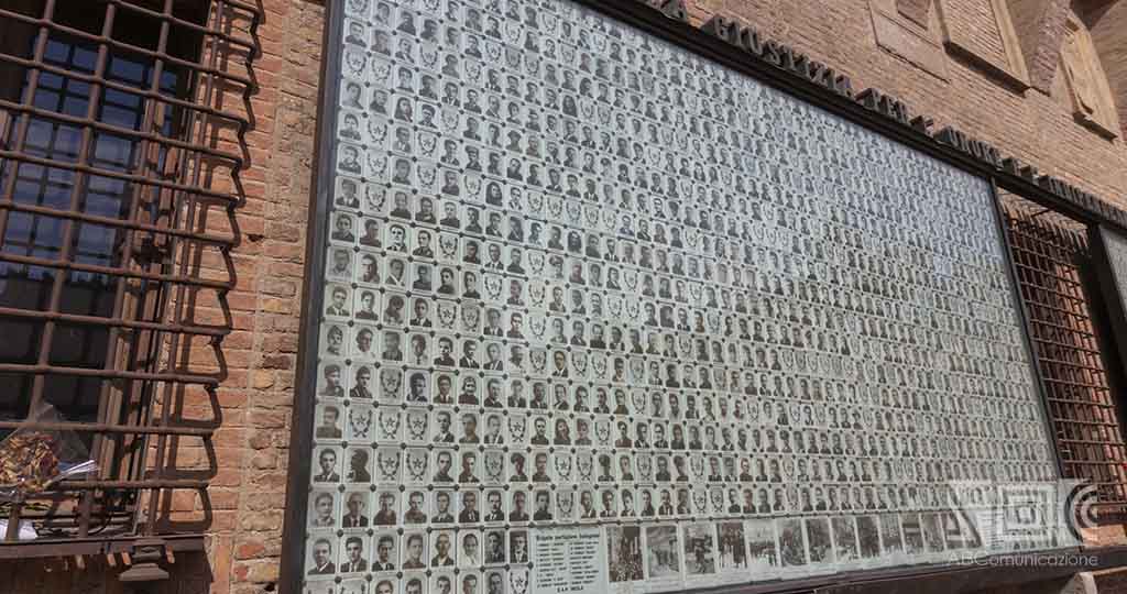 Sacrario dei Partigiani. Foto di giovani partigiani caduti per la liberazione durante la Seconda Guerra Mondiale.