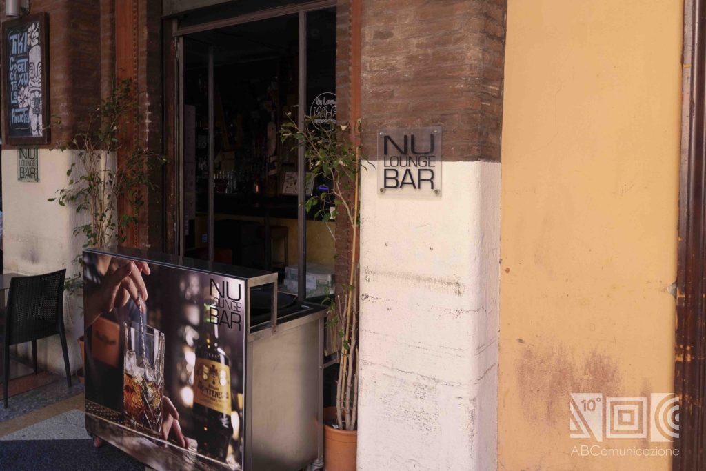 Nu Lounge Bar, Nu lounge bar Bologna,   Bologna centro