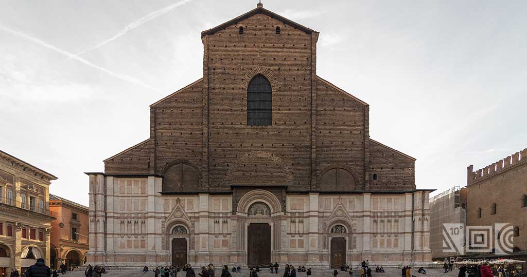 Piazza Maggiore, Bologna, Bologna centro, san Petronio Bologna, Basilica di San Petronio. 